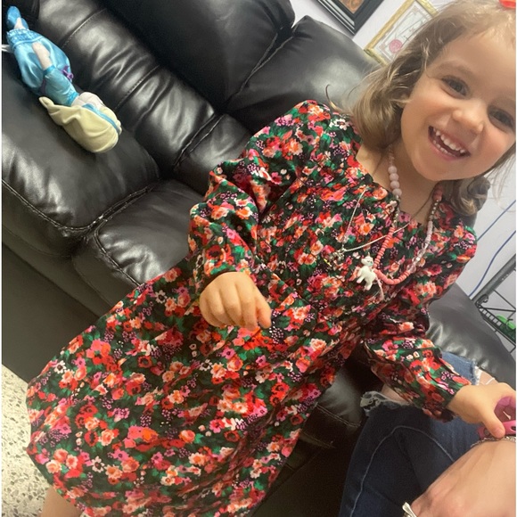 Meet your Posher, Jessenia mother of two blessing - Picture 11 of 17